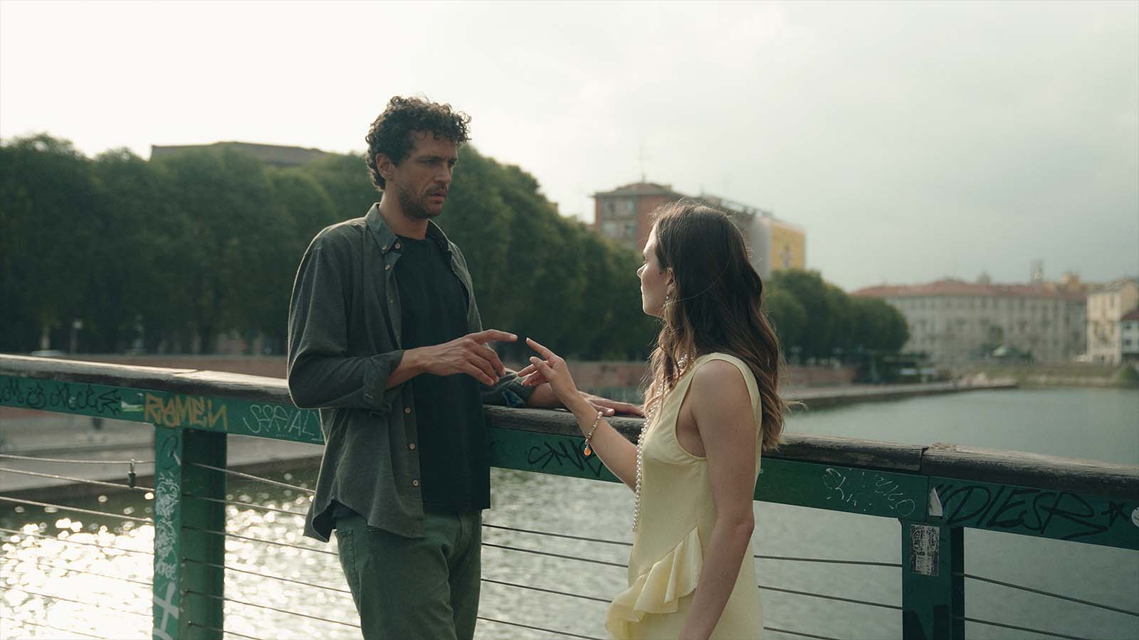 Still 3 — La ragazza d’argento